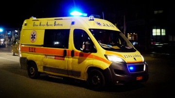 Τραγωδία στη Θεσσαλονίκη: Νεκρός 23χρονος σε τροχαίο, η μηχανή του καρφώθηκε σε προστατευτικές μπάρες
