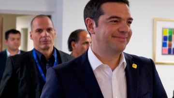 Τι λέει ο Τσίπρας στην «Ιθάκη» για το Πρόγραμμα της Θεσσαλονίκης και τι έχει γράψει ο Βαρουφάκης στο δικό του βιβλίο