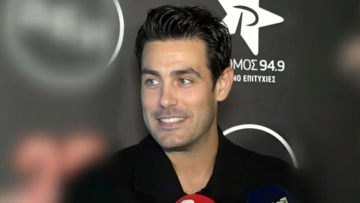 Κώστας Μαρτάκης για τη θαυμάστρια που έκανε τατουάζ με το πρόσωπό του στην πλάτη της: Αισθάνθηκα πάρα πολύ όμορφα, ήταν κολακευτικό
