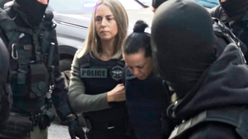 Απορώ πώς έφτασα σε αυτό το σημείο, μετανιώνω πικρά κάθε λεπτό, λέει τώρα η 46χρονη που σκότωσε την πεθερά της στη Σαλαμίνα