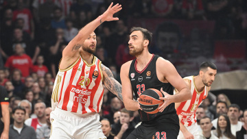 Ερυθρός Αστέρας-Ολυμπιακός 91-80: Κατέρρευσαν στο τέλος οι Πειραιώτες και έφυγαν ηττημένοι από το Βελιγράδι