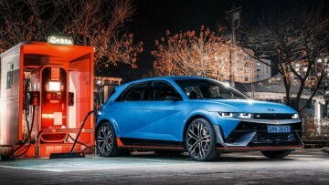 Γιατί η Porsche ακολουθεί τη Hyundai;