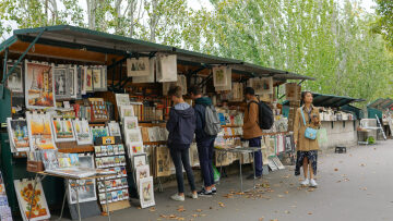 6+1 βιβλιοπωλεία στο Παρίσι με κινηματογραφική ομορφιά