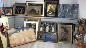 Καθηγητής στη σχολή αστυφυλάκων και «ειδικός» στο real estate ο δικηγόρος - «εγκέφαλος» του κυκλώματος με τους πλαστούς πίνακες