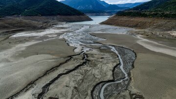Επίσημα σε κατάσταση έκτακτης ανάγκης λόγω λειψυδρίας η Αττική - Επτά απαντήσεις για τη μείωση των αποθεμάτων νερού