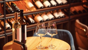 40 κρασιά για το γιορτινό τραπέζι - Πώς επιλέγουμε το κατάλληλο;