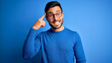 Έφηβοι ετών 32! Τι αποκαλύπτει η επιστήμη για τη διάρκεια της εφηβείας
