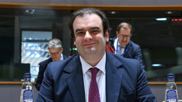 Κυριάκος Πιερρακάκης: Από τη Λεόντειο στο Eurogroup - Η διαδρομή του και το στοίχημα για την ηγεσία των ΥΠΟΙΚ της Ευρωζώνης