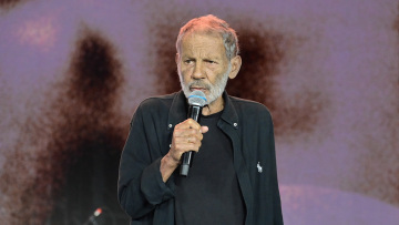 Ο Σταύρος Ξαρχάκος στηρίζει τον Γιώργο Χατζιδάκι: Αγνόησαν προκλητικά τη βούληση του γιου του Μάνου, τα υπόλοιπα είναι απλώς κουτσομπολιό