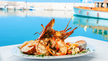 Πώς καταλήξαμε να τρώμε αστακό: Η απρόσμενη ιστορία ενός πρώην φαγητού «των φτωχών»