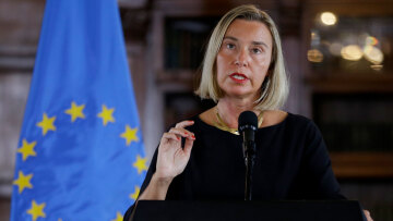 Κομισιόν: Ελεύθεροι αφέθηκαν οι Μογκερίνι και Σανίνο, συνεχίζεται η έρευνα για ενδεχόμενη απάτη 