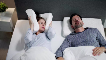 Υπνική άπνοια: Διπλασιάζει τον κίνδυνο εμφάνισης μιας συχνής νευροεκφυλιστικής νόσου