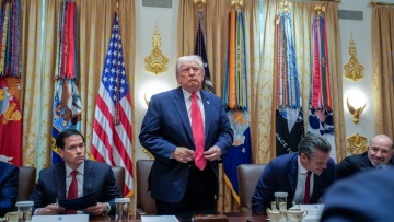 Επίθεση Τραμπ σε μετανάστες από τη Σομαλία: «Δεν τους θέλουμε, είναι σκουπίδια»