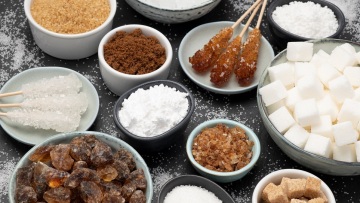 Η ζάχαρη δεν είναι μόνο λευκή, καστανή και μαύρη - Υπάρχουν τουλάχιστον 12 είδη