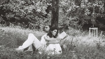 «Bookfishing»: Η νέα τάση στα dating apps που μάλλον πρέπει να μας ανησυχήσει