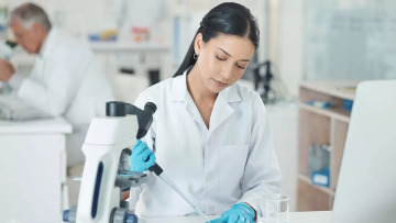 Με ποιες κινήσεις η Ελλάδα μπαίνει δυναμικά στον χάρτη των κλινικών μελετών