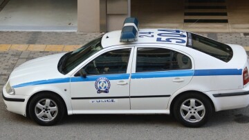 Πουλούσαν «μαϊμού» προϊόντα μέσω διαδικτύου και συνελήφθησαν στη Θεσσαλονίκη, δείτε βίντεο