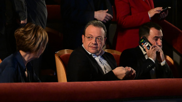 Ο Φάμελλος απάντησε στον Τσίπρα που τον... έκρυψε στον εξώστη: Μιλάμε για συνεργασίες χωρίς προσωπικές επιδιώξεις, δείτε βίντεο