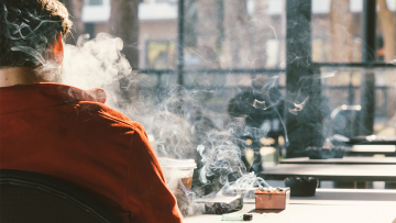 Η επιστροφή του τσιγάρου στην ποπ κουλτούρα