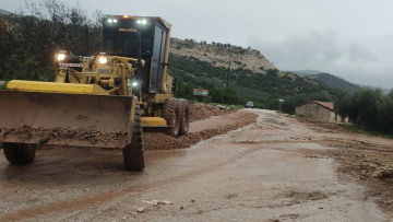 Πλημμυρισμένοι δρόμοι και διακοπές κυκλοφορίας σε Πιερία, Χαλκιδική και Ημαθία 
