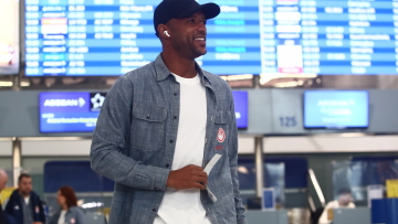 Ολυμπιακός: «Πέταξε» για Αστάνα η αποστολή των πρωταθλητών 