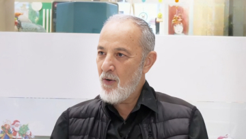 Στέλιος Μάινας για το διαζύγιο των γονιών του: Είχαμε πολύ καλή σχέση με τον πατέρα μου, αλλά βλεπόμασταν με αποστάσεις
