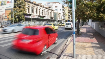 Με 1.000 ευρώ το χρόνο επιβαρύνονται από το κυκλοφοριακό οι οδηγοί στην Αθήνα που χάνουν 110 ώρες στην κίνηση