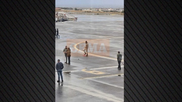 Αγρότες παίζουν ποδόσφαιρο στην πίστα του αεροδρομίου στο Ηράκλειο, δείτε βίντεο