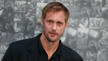 Ο Αλεξάντερ Σκάρσγκαρντ πρωταγωνιστεί στην ταινία «The Wolf Will Tear Your Immaculate Hands»
