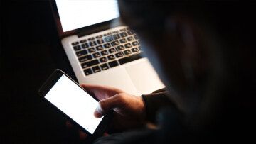 Πώς βρίσκουν οι απατεώνες το κινητό μας με τη βοήθεια της Τεχνητής Νοημοσύνης