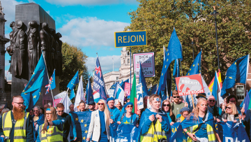 Οι Βρετανοί το ξανασκέφτονται: Το Brexit έφερε φόρους, ακρίβεια, ανεργία, brain drain, κατάρρευση του ΕΣΥ και τα χειρότερα έρχονται 