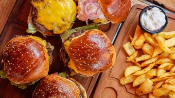 Το πιο νόστιμο δώρο της χρονιάς από την COSMOTE TELEKOM: 2€ έκπτωση σε κάθε παραγγελία BOX