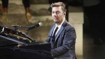 Ο Γιώργος Θεοφάνους απαντά για τα 26.300 ευρώ για τη φωταγώγηση του χριστουγεννιάτικου δέντρου στο Ναύπλιο