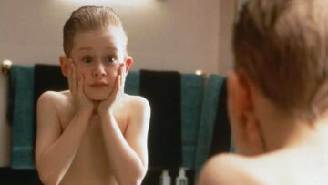 «Μόνος στο σπίτι»: Οι ηθοποιοί της ταινίας περπατούν δίπλα στον νεότερο εαυτό τους (βίντεο)
