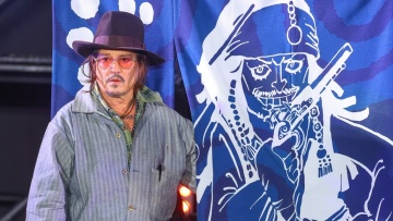 Ο «Τζακ Σπάροου» τώρα και σε anime - Η έκπληξη που περίμενε τον Τζόνι Ντεπ στο Τόκιο