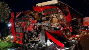 Σφοδρό τροχαίο με δύο νταλίκες και ένα αυτοκίνητο στην Αμφίκλεια με δύο τραυματίες, δείτε βίντεο και φωτογραφίες