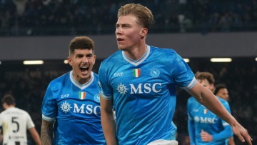 Serie A: Η Νάπολι επικράτησε με 2-1 της Γιουβέντους και επέστρεψε στην κορυφή, δείτε τα γκολ 