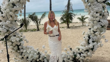 Η Χριστίνα Παππά απάντησε για την ανάρτηση με το «δέχομαι»: Ευχαριστώ για τις ευχές, αλλά δεν παντρεύτηκα