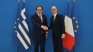 Με τον Γάλλο υπουργό Οικονομικών συναντήθηκε ο Πιερρακάκης