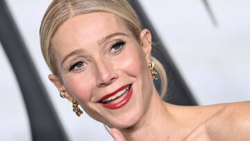 Η Γκουίνεθ Πάλτροου με τον γιο της στο κόκκινο χαλί - Η πρώτη επίσημη εμφάνισή του (εικόνες)