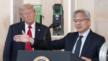 ΗΠΑ: Ο Τραμπ έδωσε το πράσινο φως στην Nvidia να εξάγει προηγμένα τσιπ ΑΙ σε επιλεγμένους πελάτες στην Κίνα