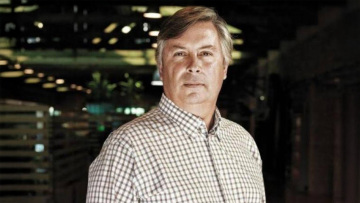 Η Jumbo «πετάει», αλλά ο Βακάκης φοβάται τους αγρότες
