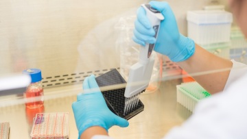 Επτά κλινικές στην Ελλάδα είχαν λάβει το σπέρμα του Δανού δότη με το γονίδιο καρκίνου