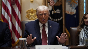 Εντοπίσαμε και κατασχέσαμε τεράστιο τάνκερ έξω από τη Βενεζουέλα, λέει ο Τραμπ