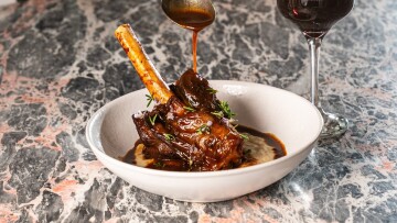 10 σεφ μάς μαγειρεύουν τις αγαπημένες τους συνταγές