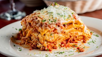 Λαζάνια μπολονέζ - η αυθεντική συνταγή
