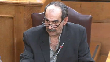 Εξεταστική  live: «Τζιτζής» δηλώνει τώρα ο Φραπές, παραδέχθηκε ότι ο γιος του έχει Porsche - «Και να είχα αριθμούς τζόκερ σε σένα θα τους έδινα;» 