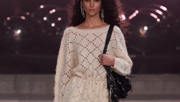 Καλσόν: Οι ωραιότεροι συνδυασμοί για τον φετινό χειμώνα
