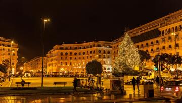 
Πού θέλουν να ταξιδέψουν οι Έλληνες τις γιορτές σε Ελλάδα και εξωτερικό -Τι δείχνουν οι φετινές προτιμήσεις