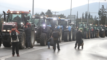 Αγρότες σχεδιάζουν σήμερα στις 10 το πρωί απόβαση με τρακτέρ στο λιμάνι της Θεσσαλονίκης
